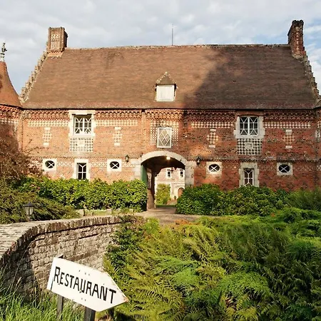 Oda ve Kahvaltı Du Manoir D'archelles 3*