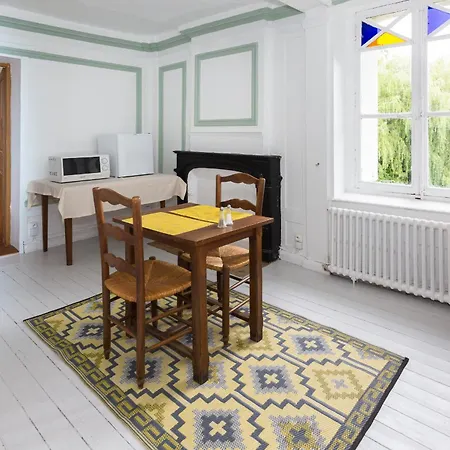 Du Manoir D'archelles Bed & Breakfast